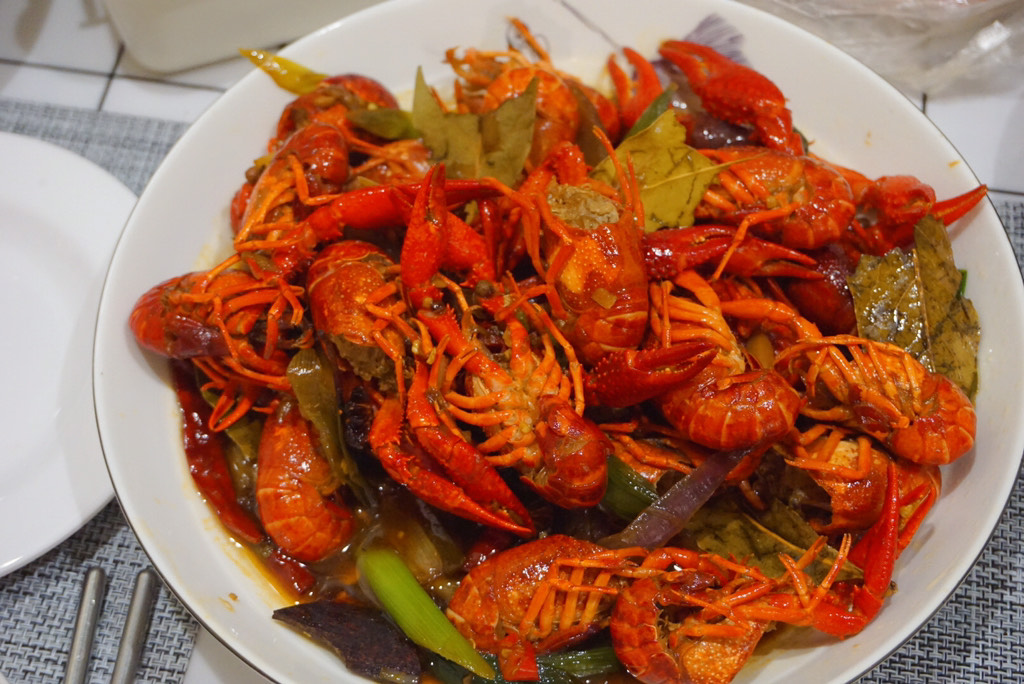 Stir-fried crayfish