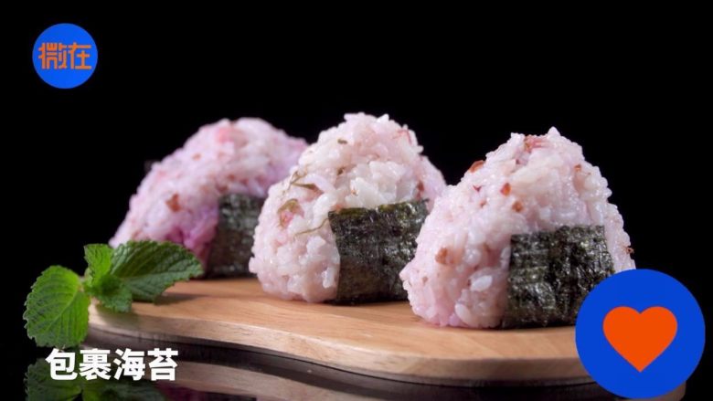 Homemade beautiful cherry blossom rice balls, leftover rice can also bring spring