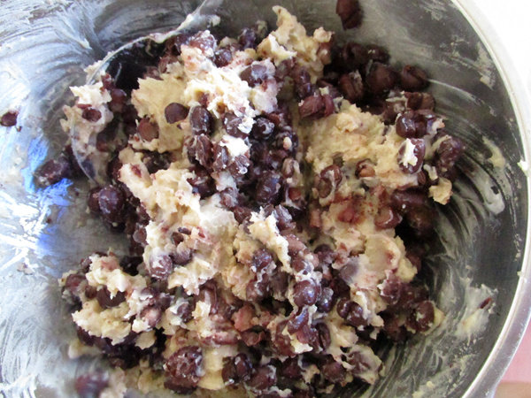 Lotus Paste and Red Bean Pie