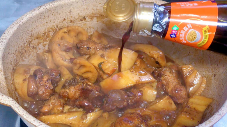 Stewed Chicken Legs with Lotus Root Sauce