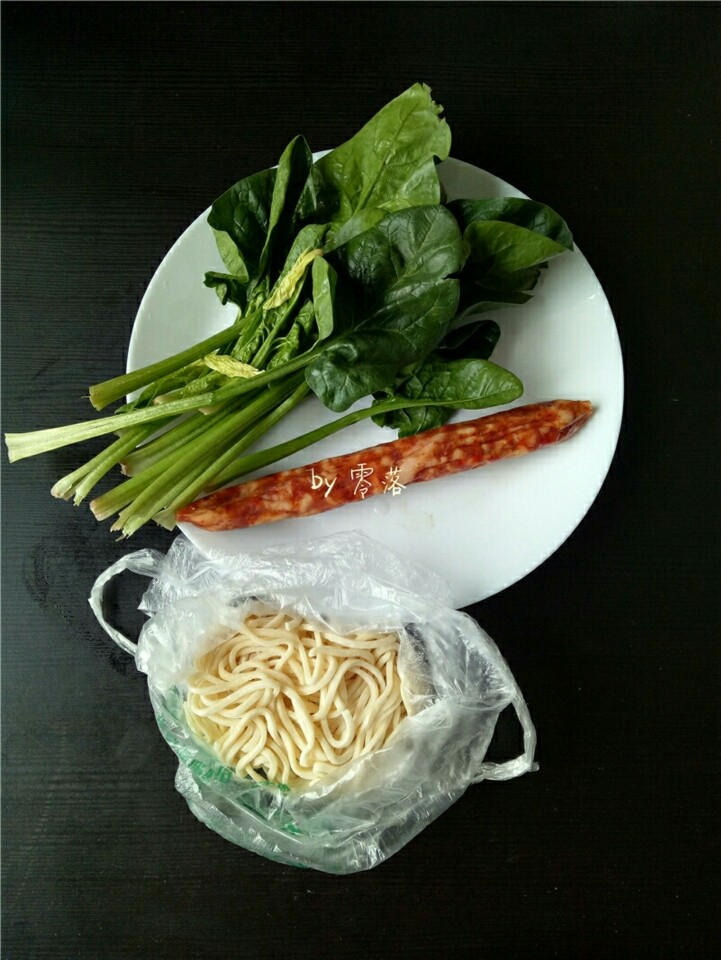 Fragrant pot fried noodles