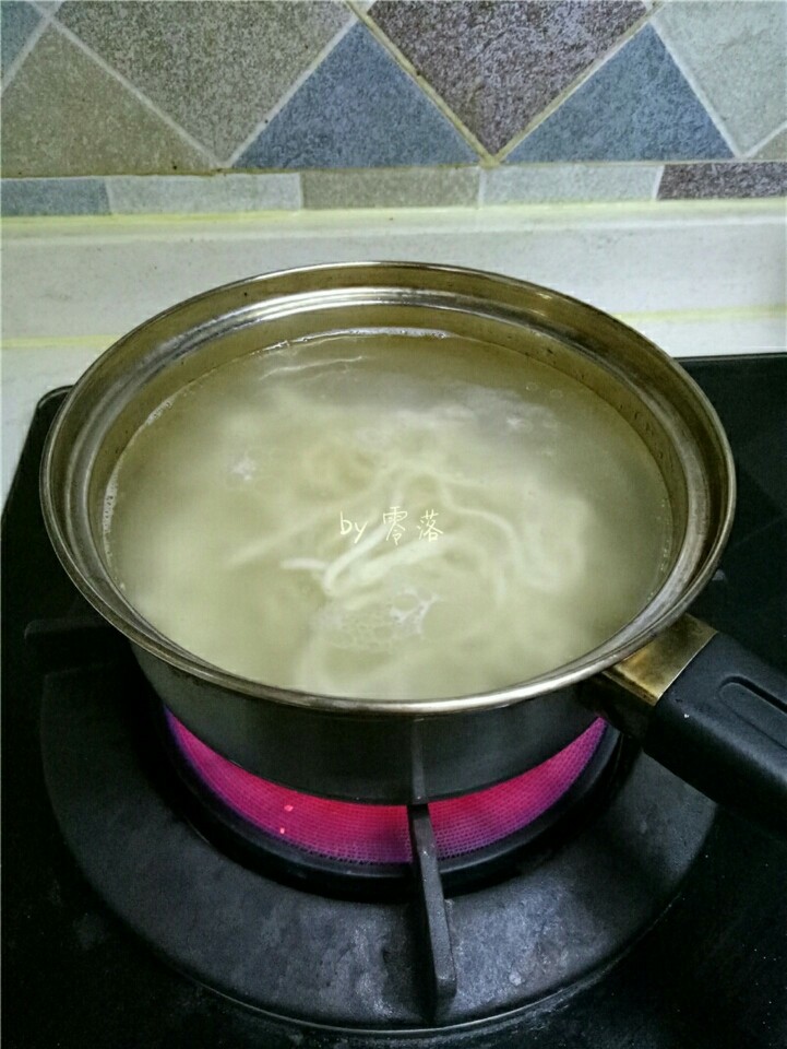 Fragrant pot fried noodles