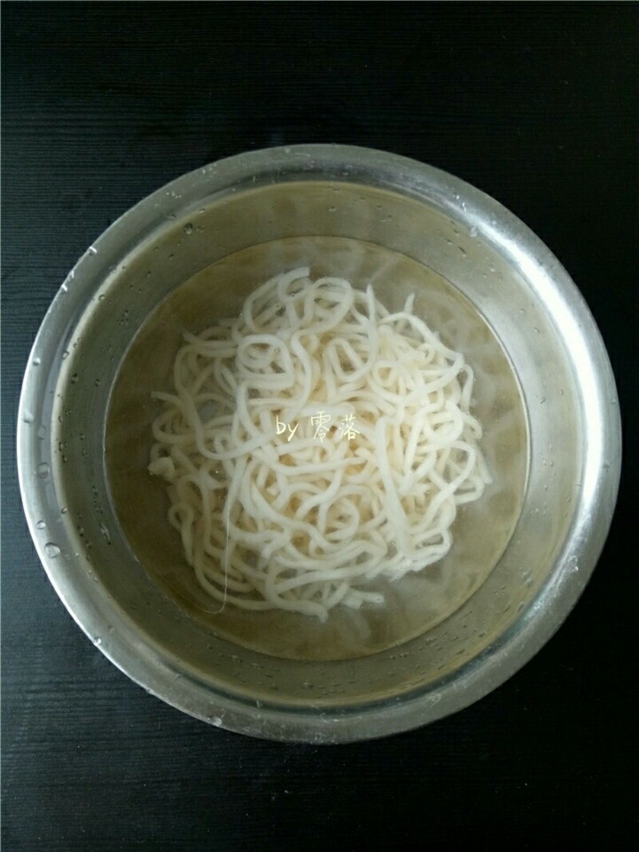 Fragrant pot fried noodles