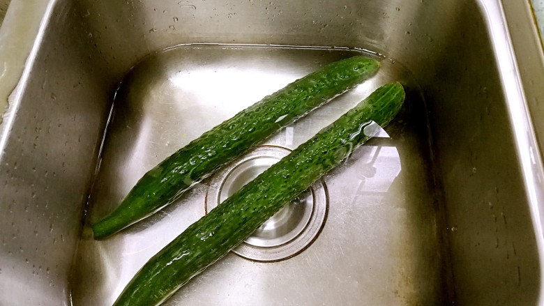 Refreshing cucumber shots