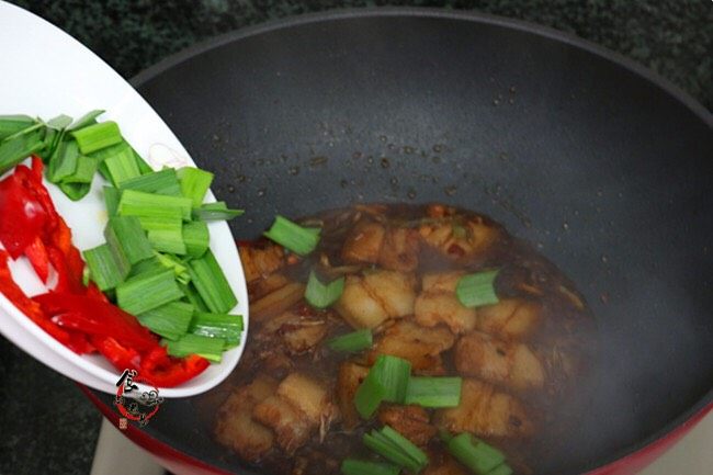 Spicy twice-cooked pork with rice