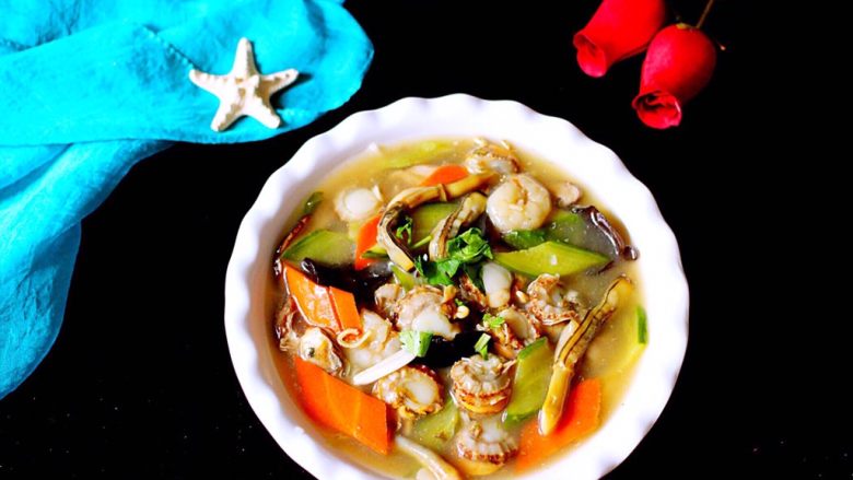 Scallop, seafood and vegetable soup