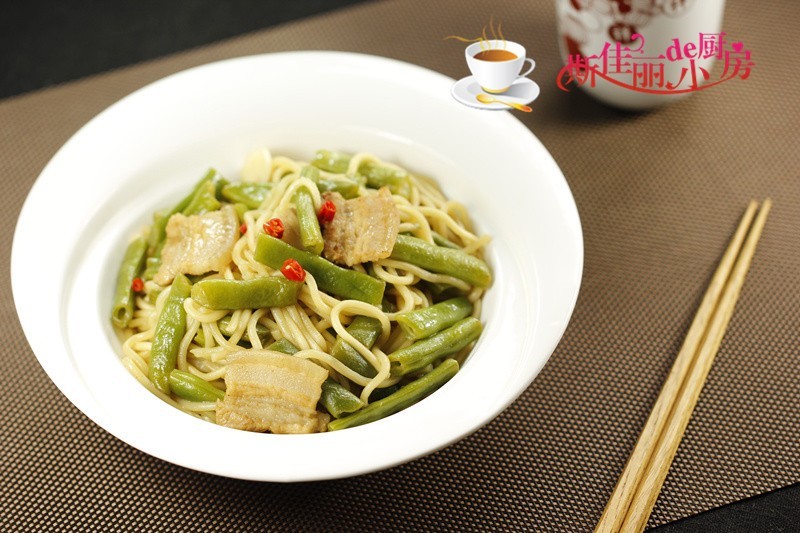 Lentil Braised Noodles