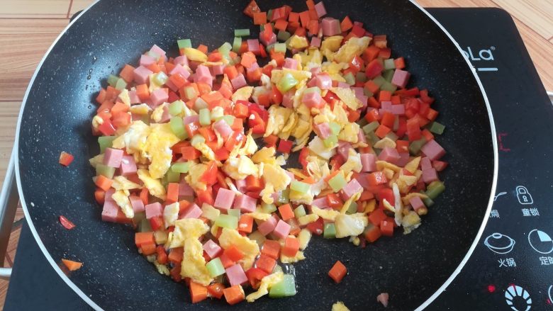 Pineapple and Egg Fried Rice