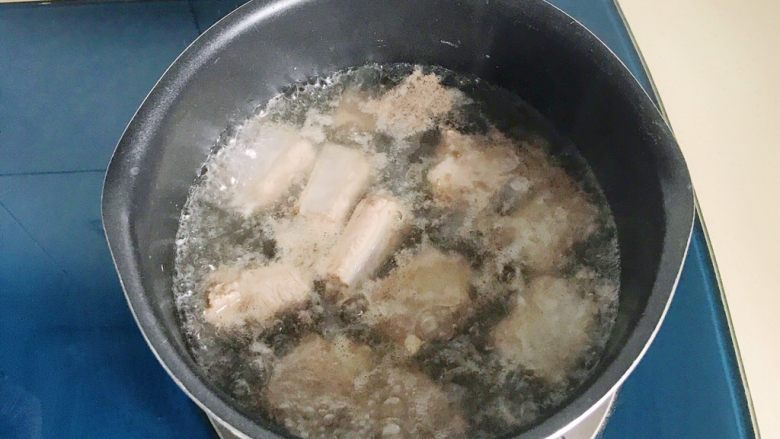 Matsutake, Mushroom, Wolfberry and Pork Ribs Soup