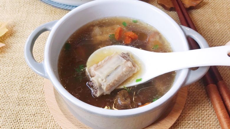 Matsutake, Mushroom, Wolfberry and Pork Ribs Soup