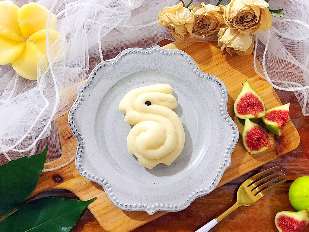 Soft and delicious cute bunny steamed buns (one-time fermentation)