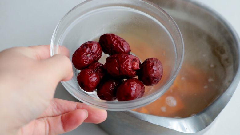 Pumpkin, red dates and millet porridge (health)