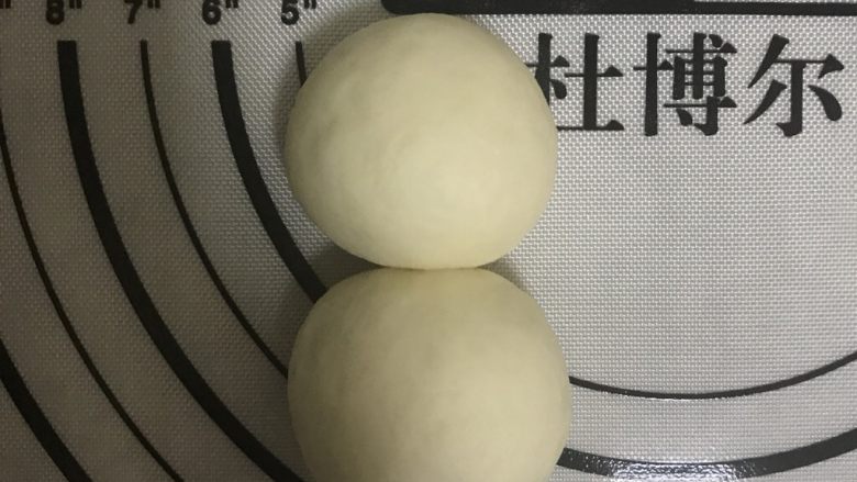 Fancy Pastry—Christmas Snowman Steamed Buns