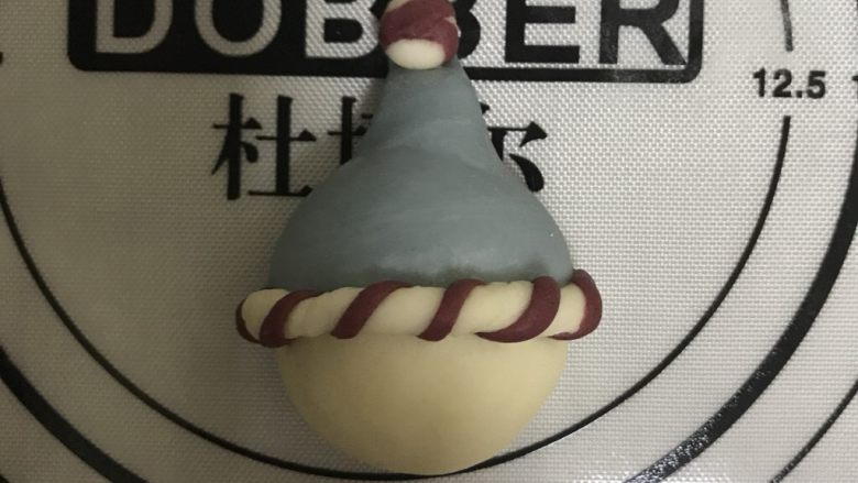 Fancy Pastry—Christmas Snowman Steamed Buns