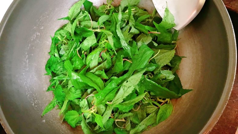 Chaoshan+fried sesame leaves