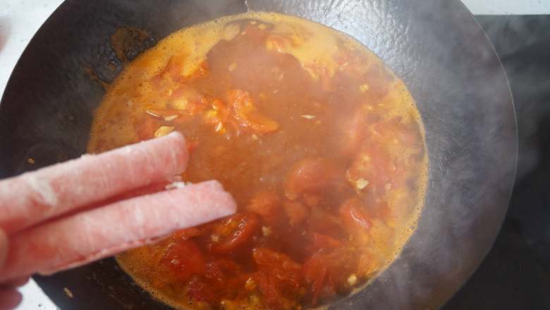 Tomato fat beef noodles