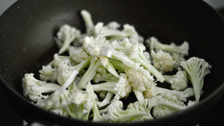 Dry Stir-fried Cauliflower