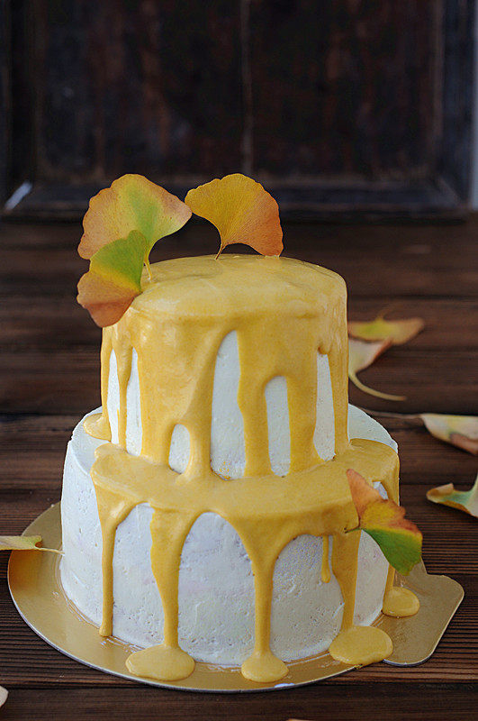 Golden Autumn Cake