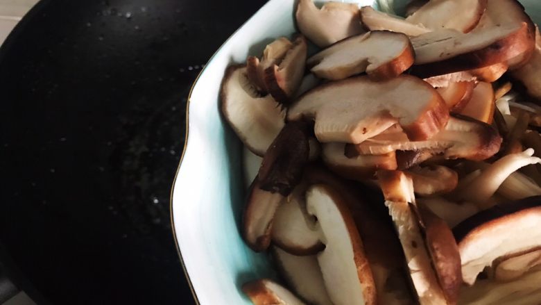 Mushroom and Tofu Soup