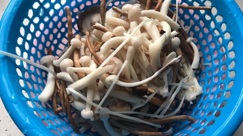 Mushroom and Tofu Soup