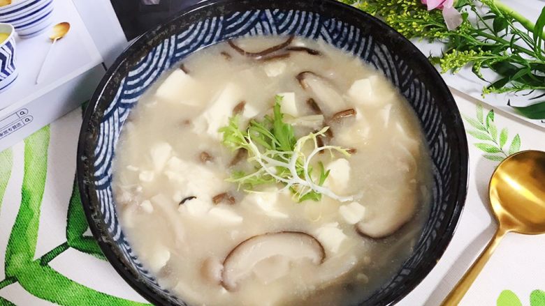 Mushroom and Tofu Soup