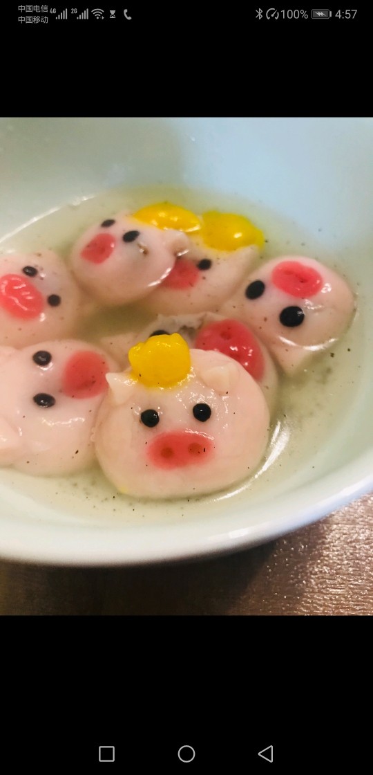 Cartoon glutinous rice balls are transparent and do not crack