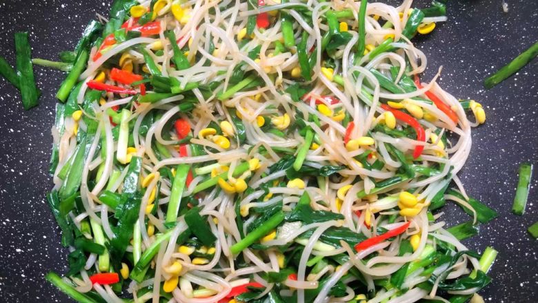 Bean sprouts and fried leeks