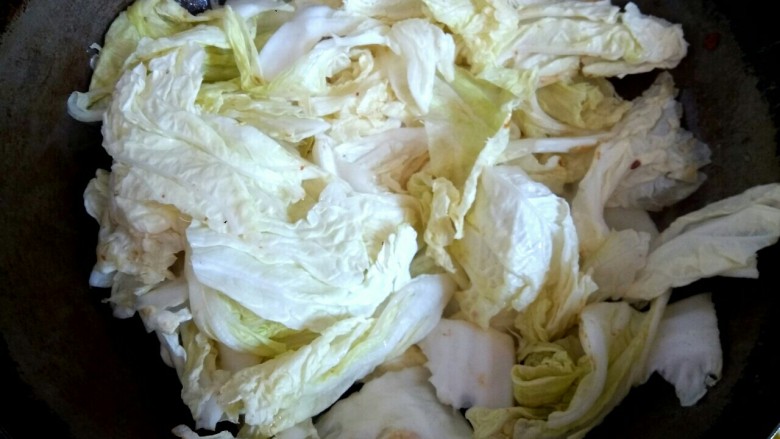 Roasted cabbage with minced meat vermicelli