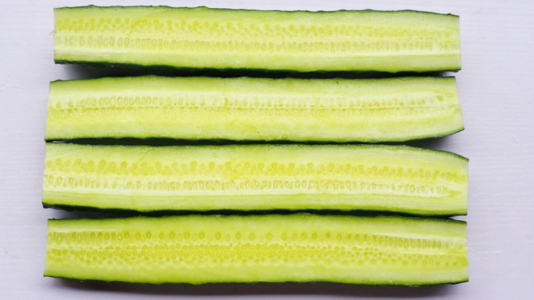 Low-fat, crispy and appetizing pickled cucumber strips