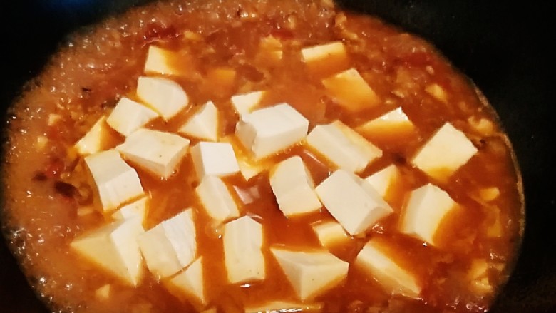 Mapo tofu with eggplant flavor, smooth and tender