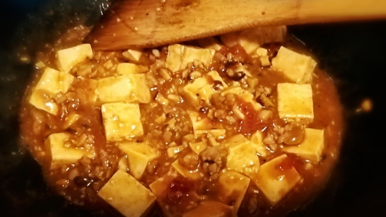 Mapo tofu with eggplant flavor, smooth and tender