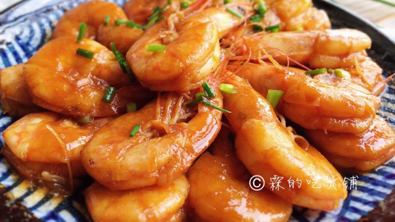 Sweet and sour prawns with tomato sauce