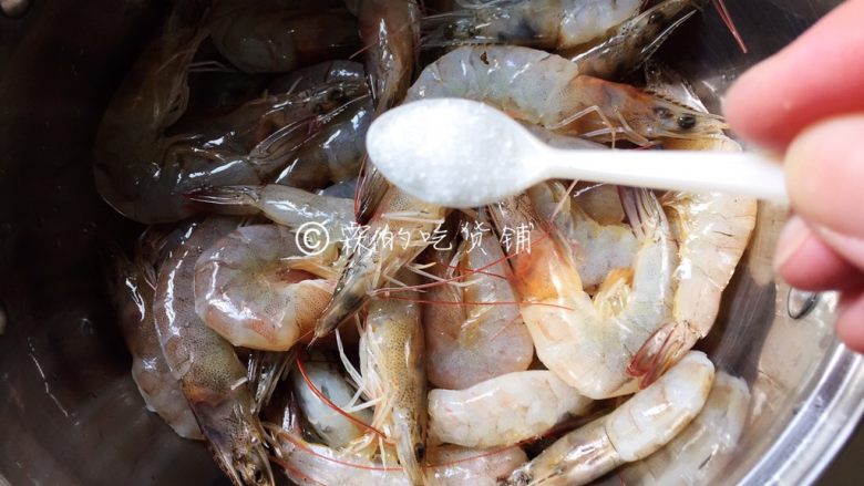 Sweet and sour prawns with tomato sauce