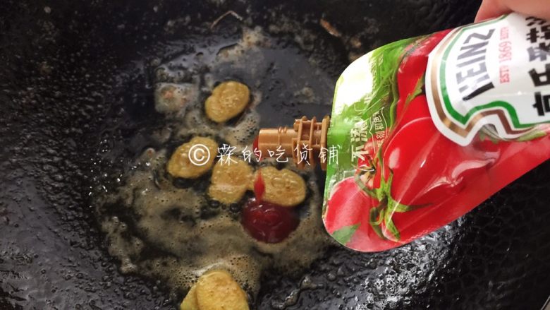 Sweet and sour prawns with tomato sauce