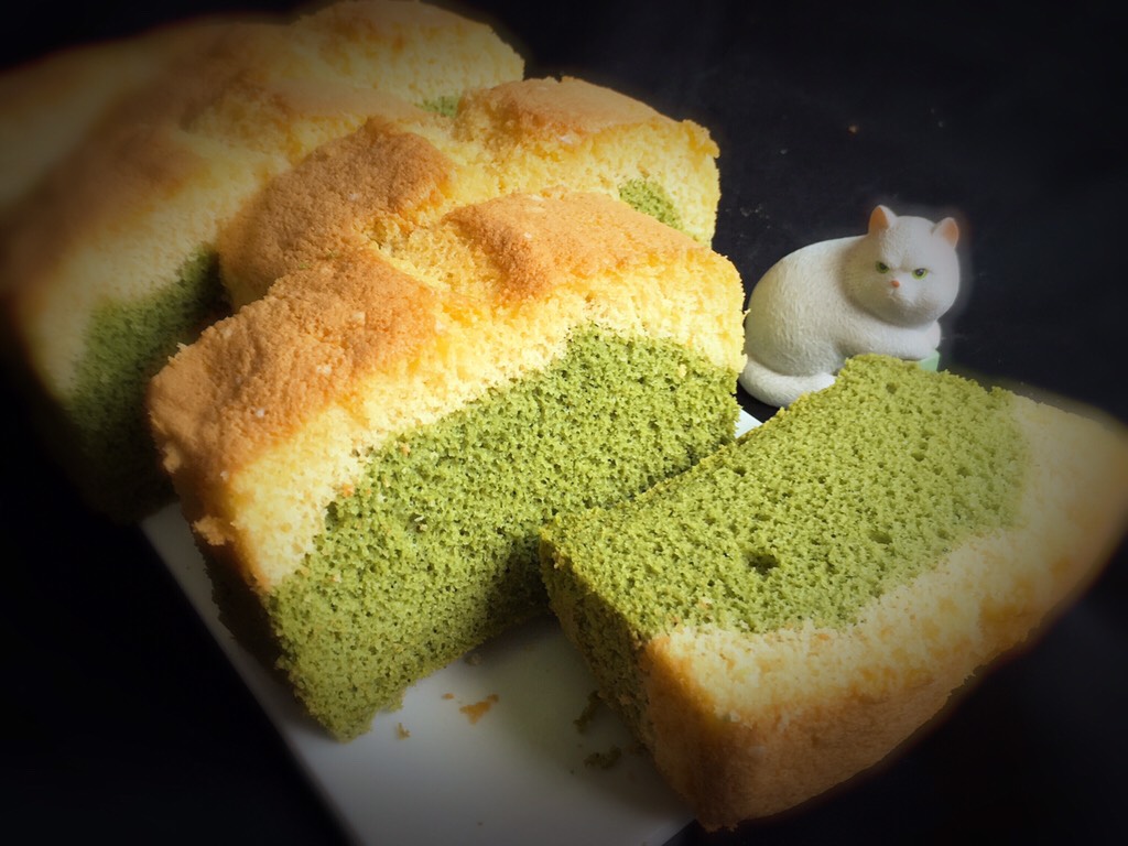 Corn Flour Matcha Two Color Cake