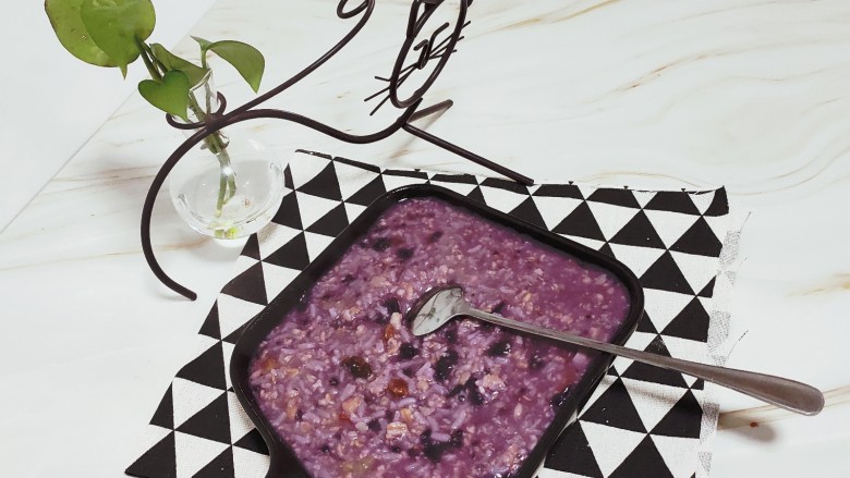 Purple Sweet Potato Oatmeal Porridge