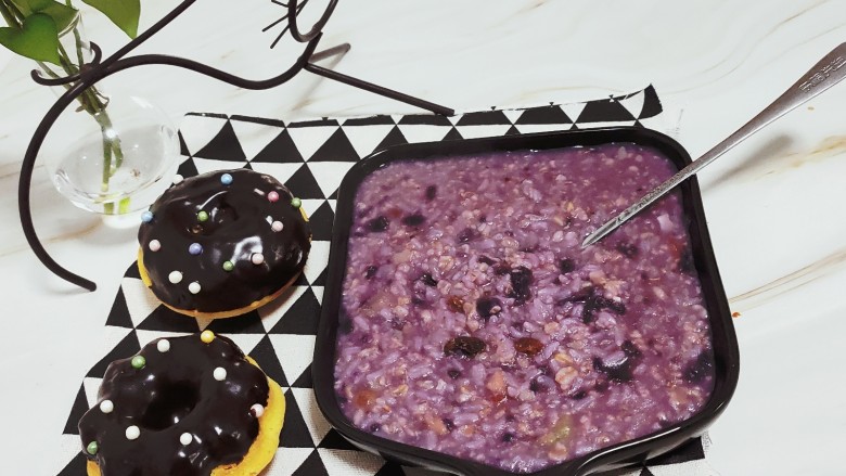 Purple Sweet Potato Oatmeal Porridge