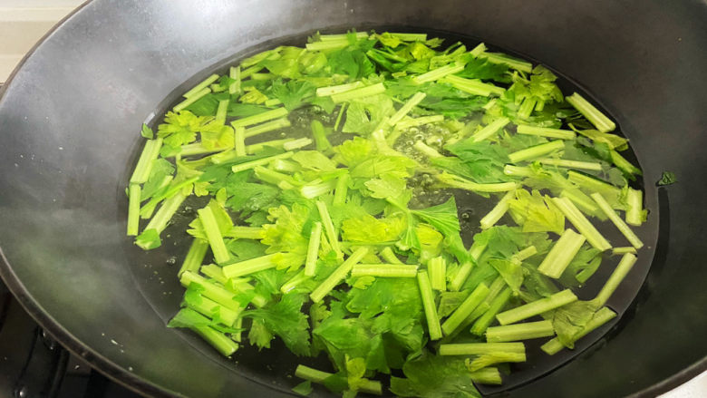 Celery mixed with yuba