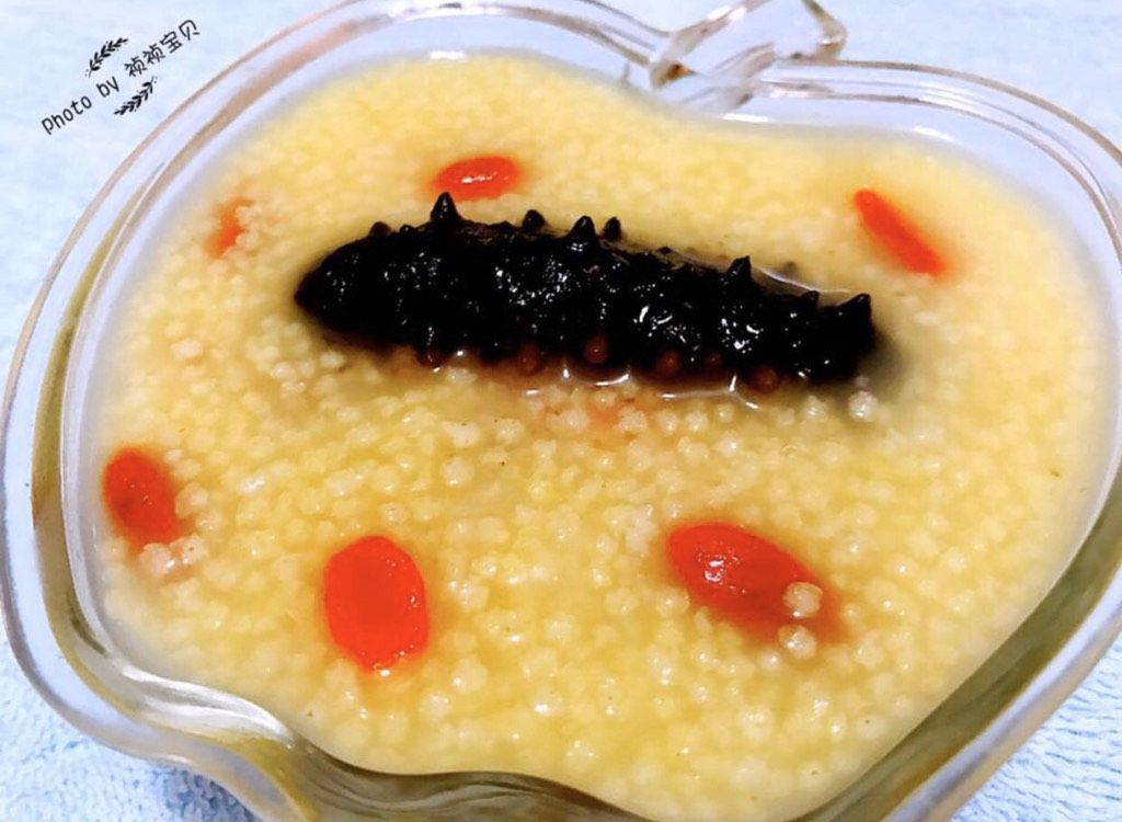 Millet and sea cucumber porridge