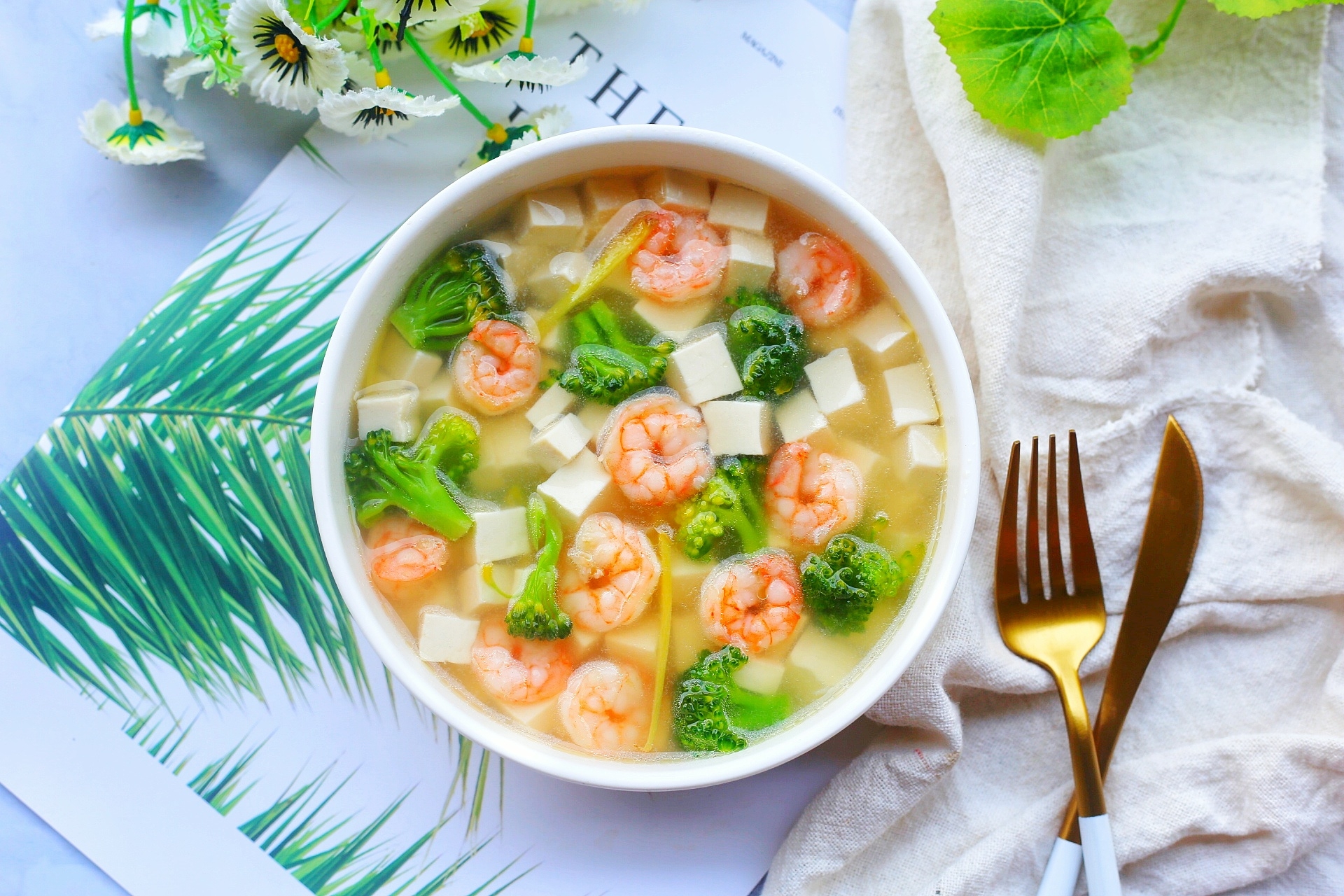 Broccoli, Shrimp and Tofu Soup