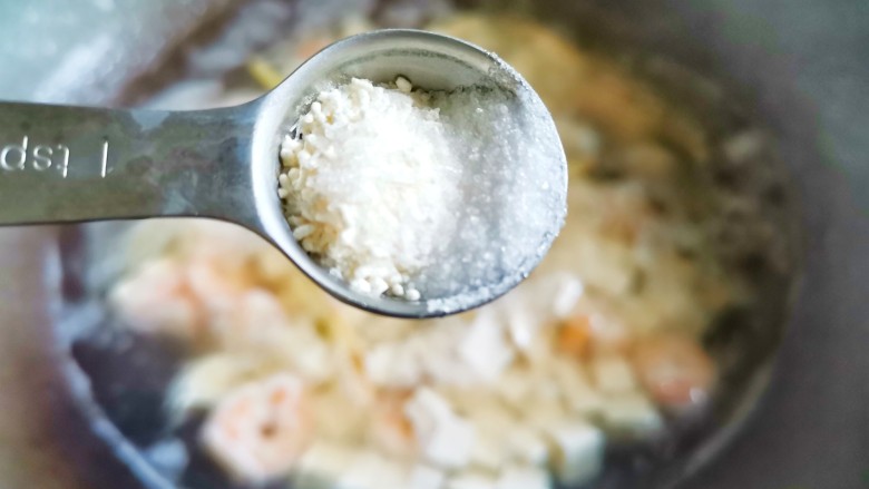 Broccoli, Shrimp and Tofu Soup