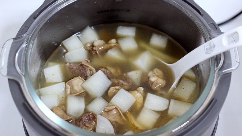 Beef Brisket Stewed with Radish