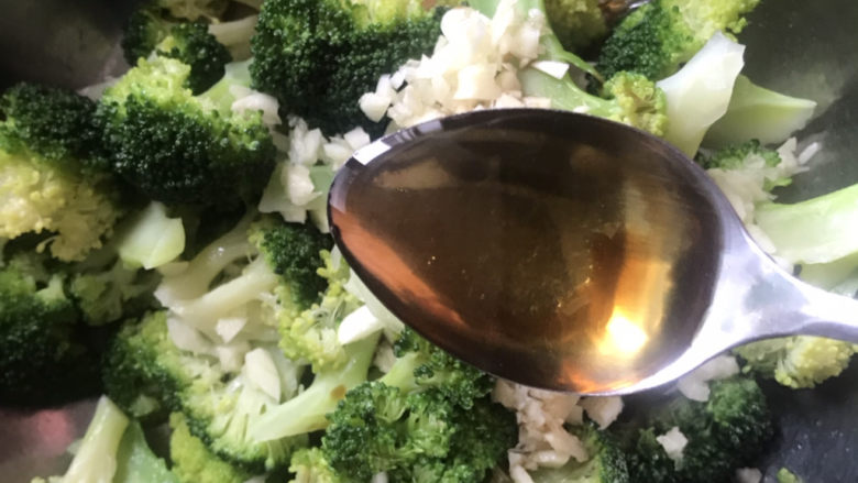 Cold broccoli (fat reduction)