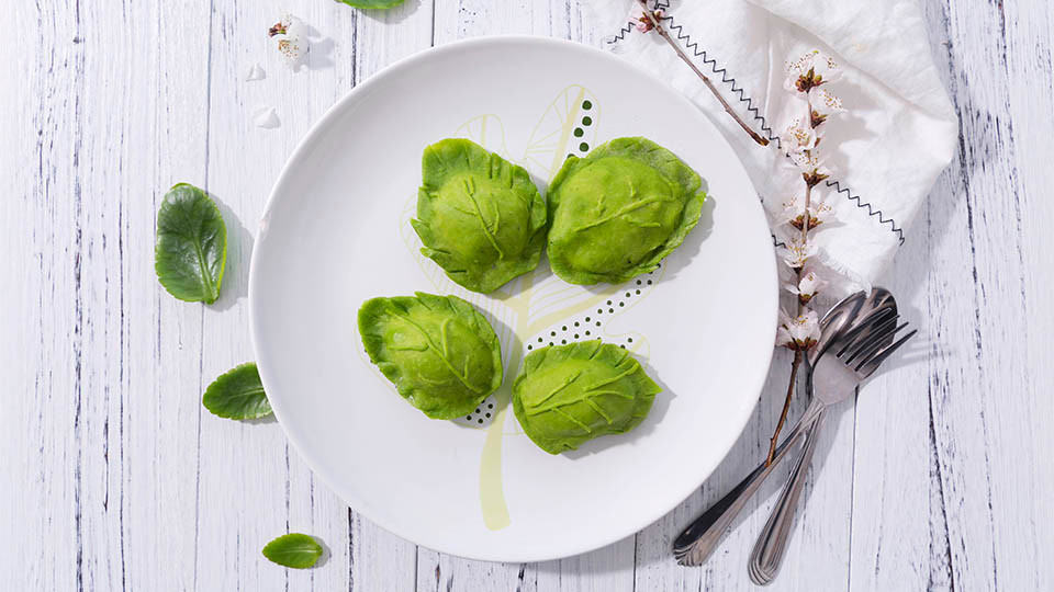 Pea sprouts and leaf dumplings are an artistic way to eat delicious food