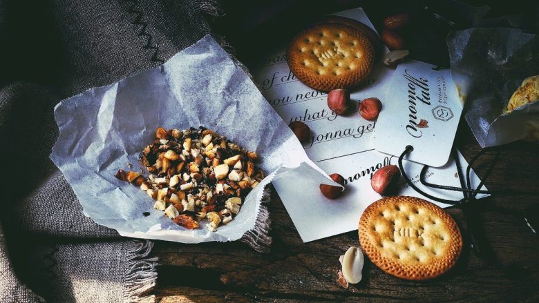 Quick ice cream sandwich cookies in ten minutes