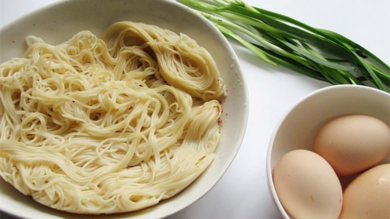 Noodles and Egg Pancakes