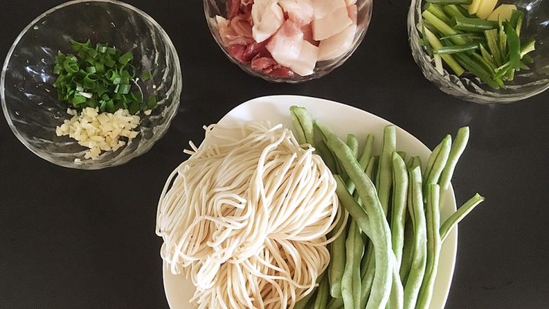 Stewed Bean Noodles