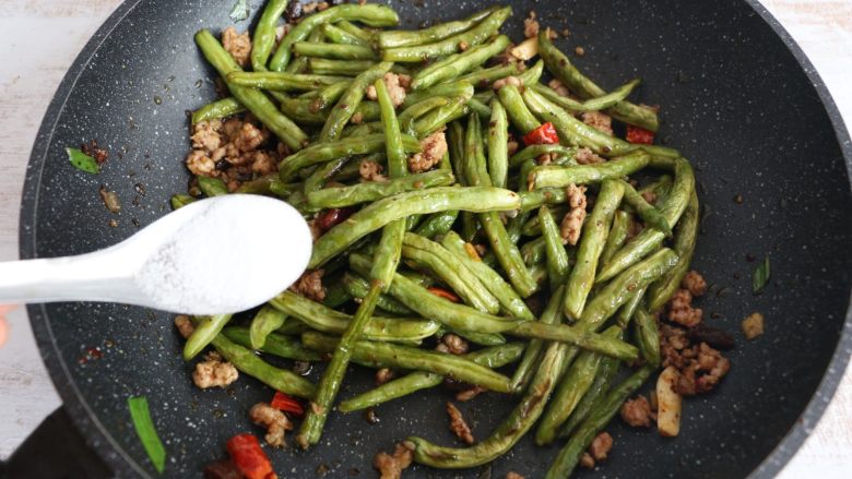 Dry and stir-fried beans with soy sauce