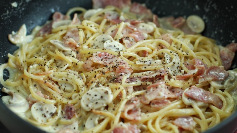 Cream Mushroom Bacon Pasta