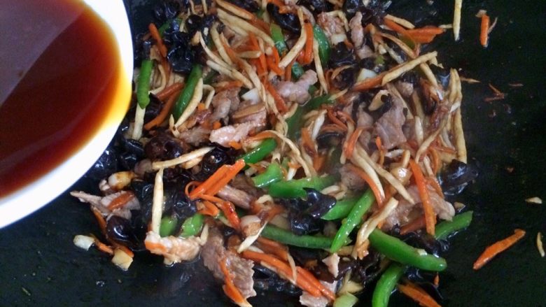 Fish-flavored shredded pork